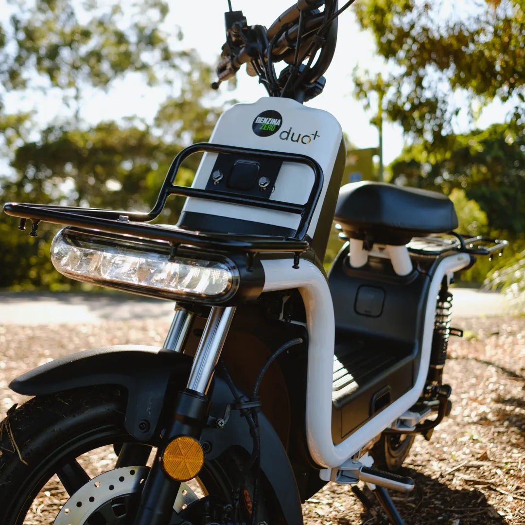 Benzina Zero Duo  Electric Moped