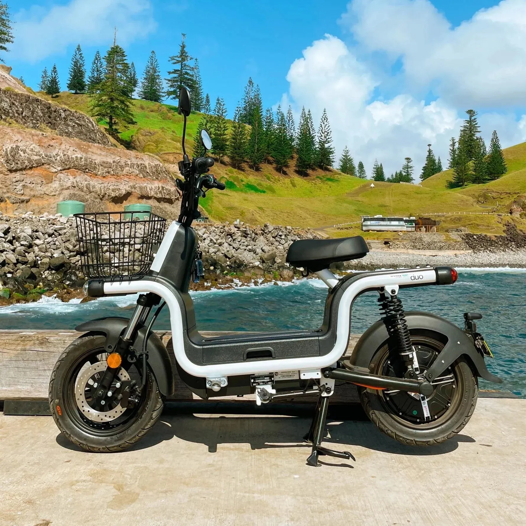 Benzina Zero Duo Electric Moped