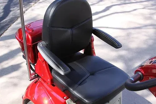 EWheels 4 Wheel Full Covered Scooter With Electromagnetic Brakes