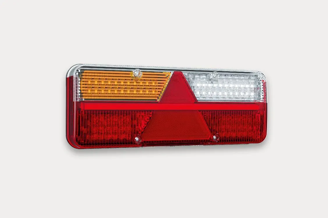 Fristom Large LED Trailer Lamp with Dynamic Indicator / 6 Function