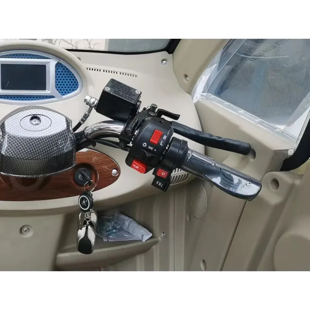 Gio Electric Golf Enclosed 1200W Mobility Scooter