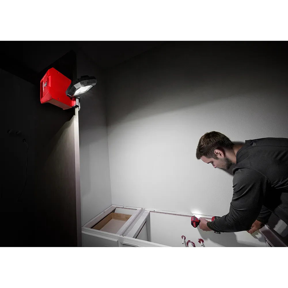 Milwaukee M18 ROVER 6.5" Mounting Flood Light