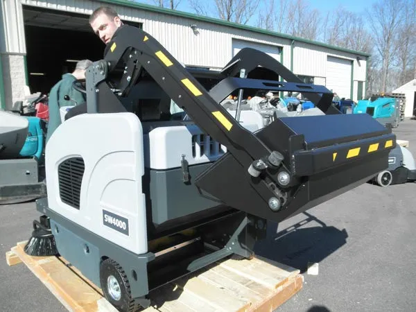 Nilfisk-Advance SW4000 LPG Powered Rider Sweeper With Hydraulic Dump Hopper NLA