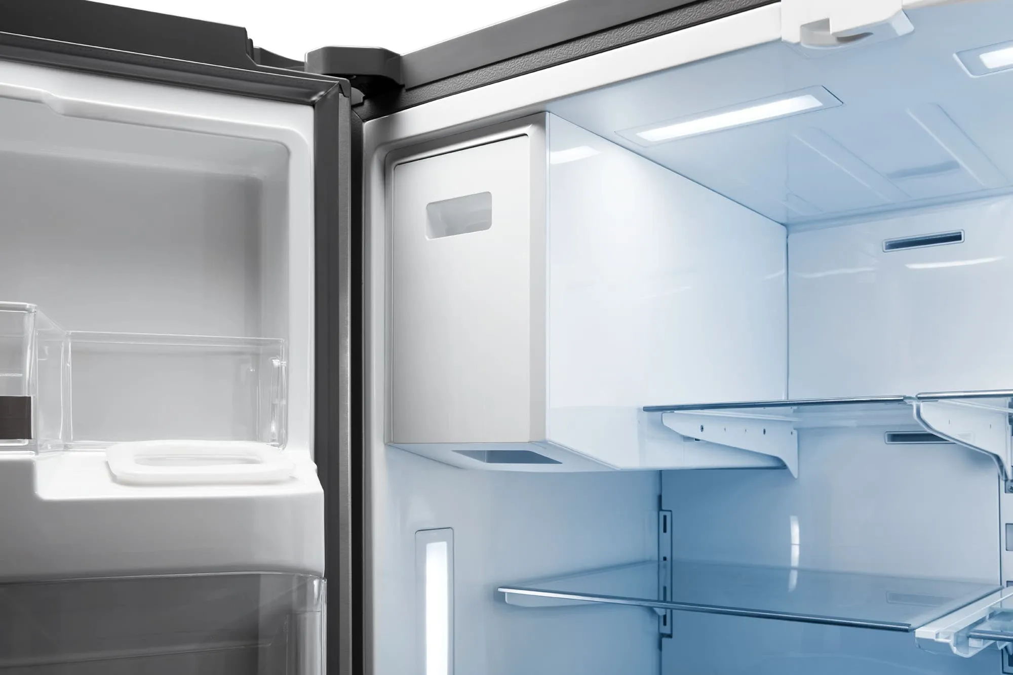 Thor Kitchen 36-Inch French Door with Ice And Water Dispenser Refrigerator TRF3601FD